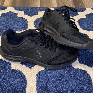 Black Nike downshifter 7